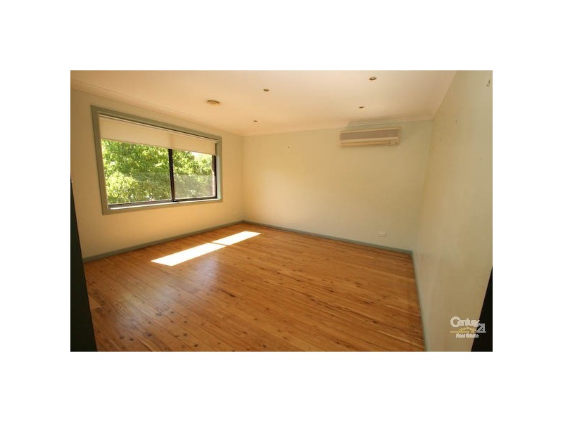 UNIT 4, 10 KALKADOON PLACE, Orange NSW 2800