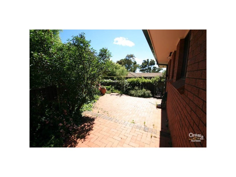 UNIT 4, 10 KALKADOON PLACE, Orange NSW 2800