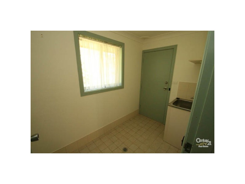 UNIT 4, 10 KALKADOON PLACE, Orange NSW 2800