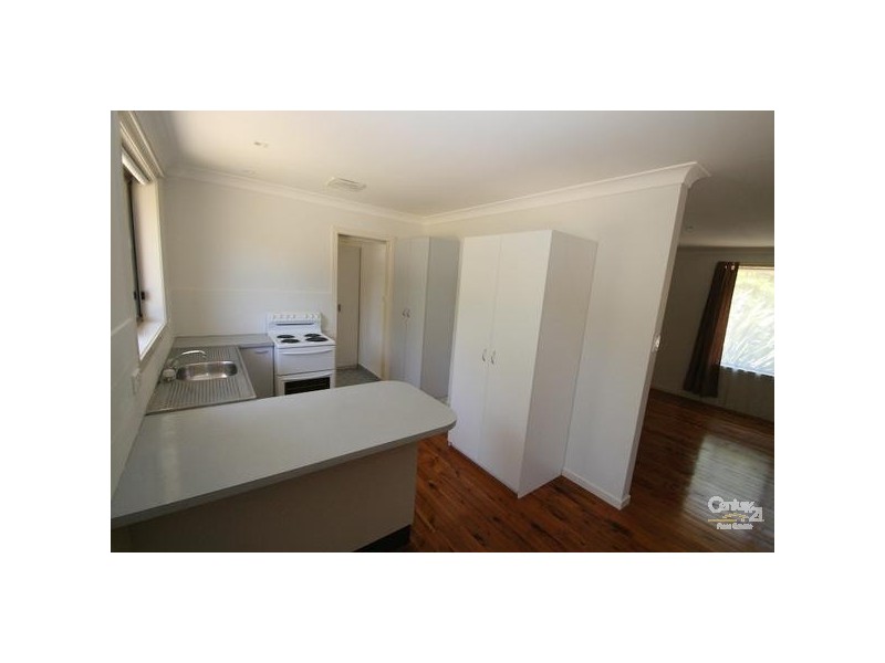 42 Sharps Rd, Orange NSW 2800