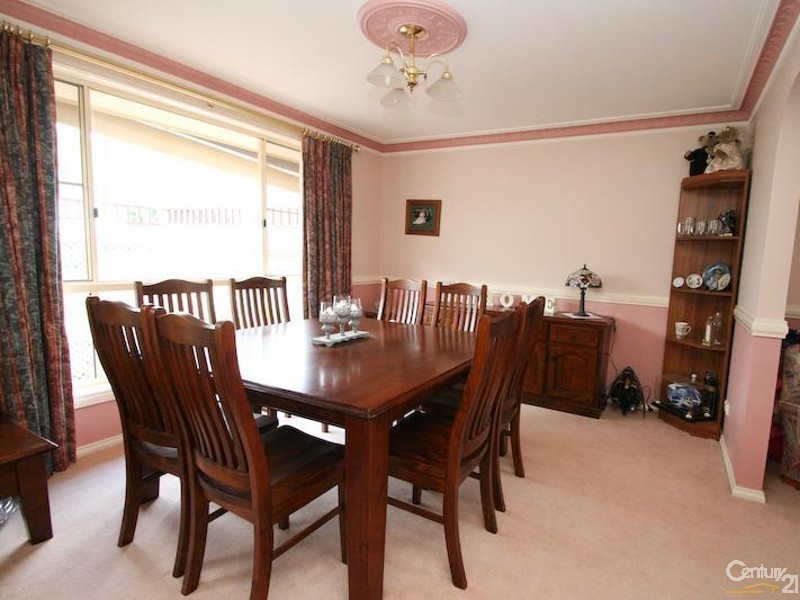 5 SARAN PLACE, Orange NSW 2800