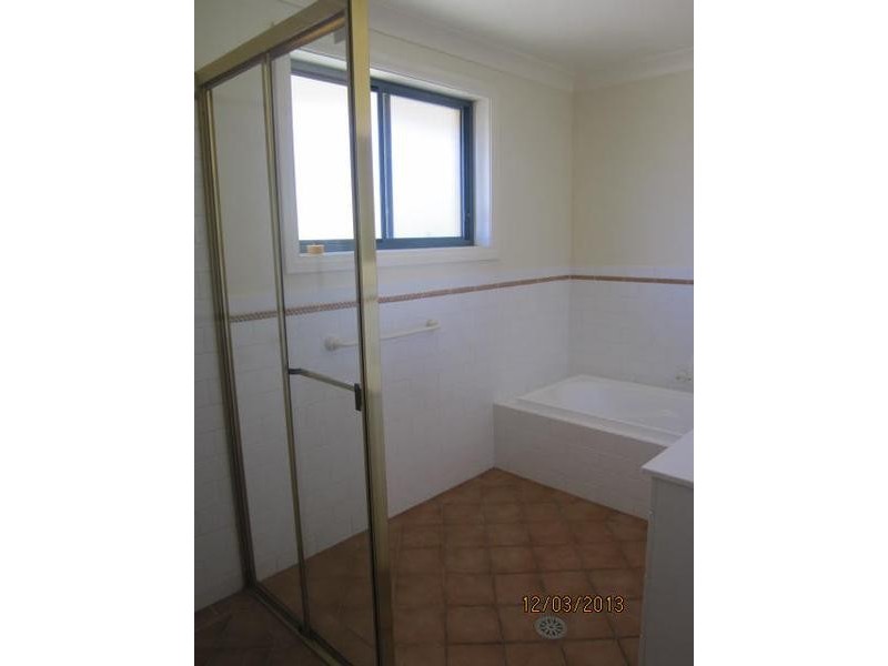 41 BOOTH CRESCENT, Orange NSW 2800