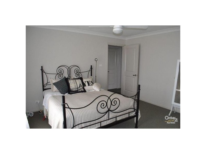 20 Bert Whiteley, Orange NSW 2800