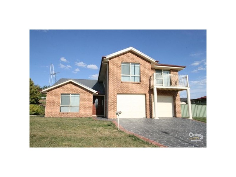 10 Booth Crescent, Orange NSW 2800