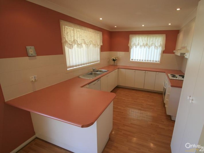 6 MARK PLACE, Orange NSW 2800