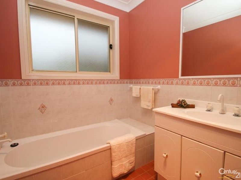 6 MARK PLACE, Orange NSW 2800