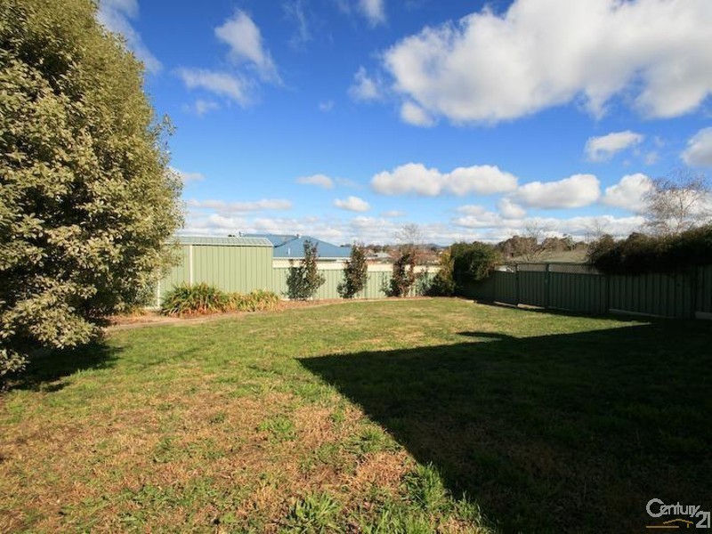 6 MARK PLACE, Orange NSW 2800