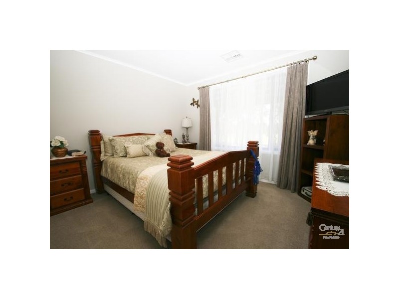 31 Burrendong Way, Orange NSW 2800