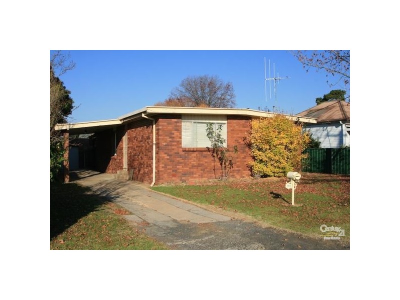 140 Sampson, Orange NSW 2800