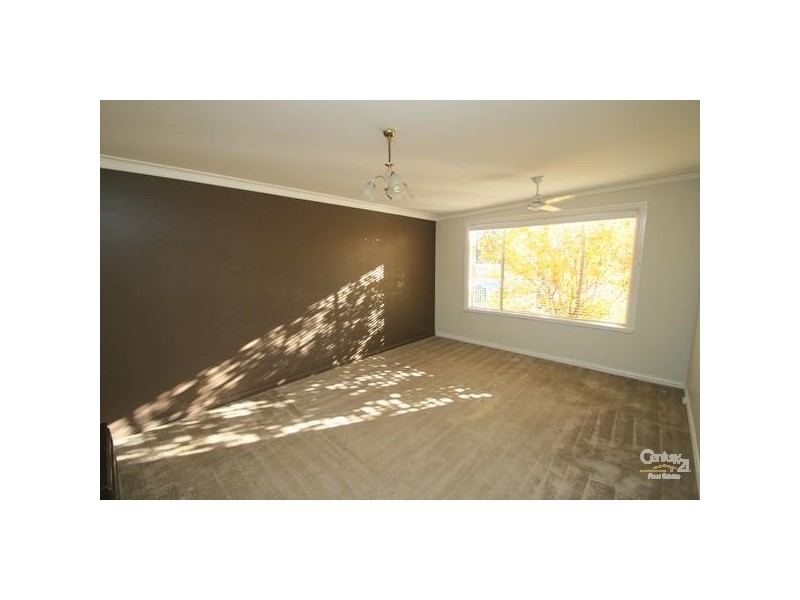 140 Sampson, Orange NSW 2800