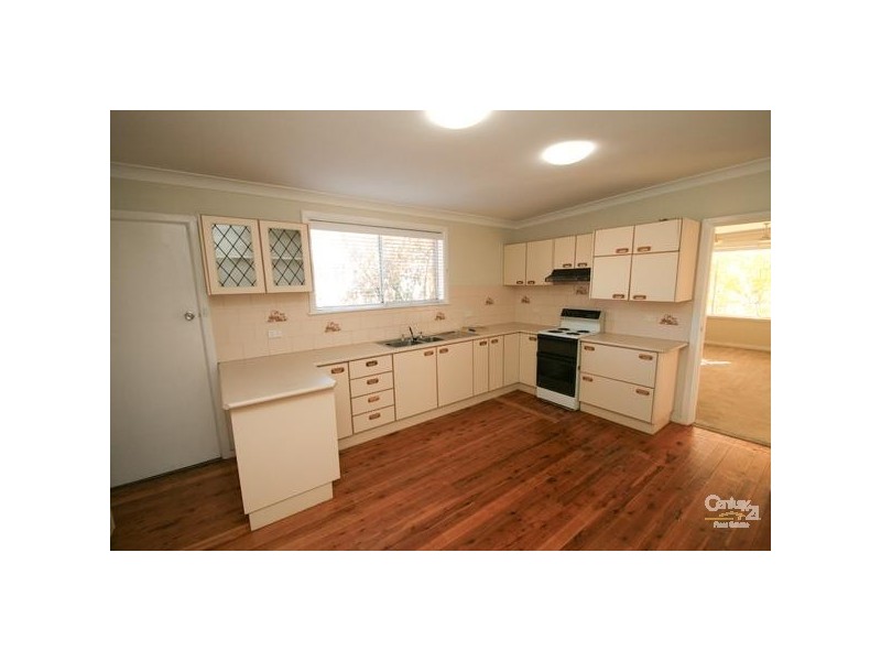 140 Sampson, Orange NSW 2800
