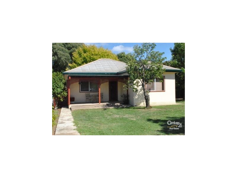 105 Molong Road, Orange NSW 2800