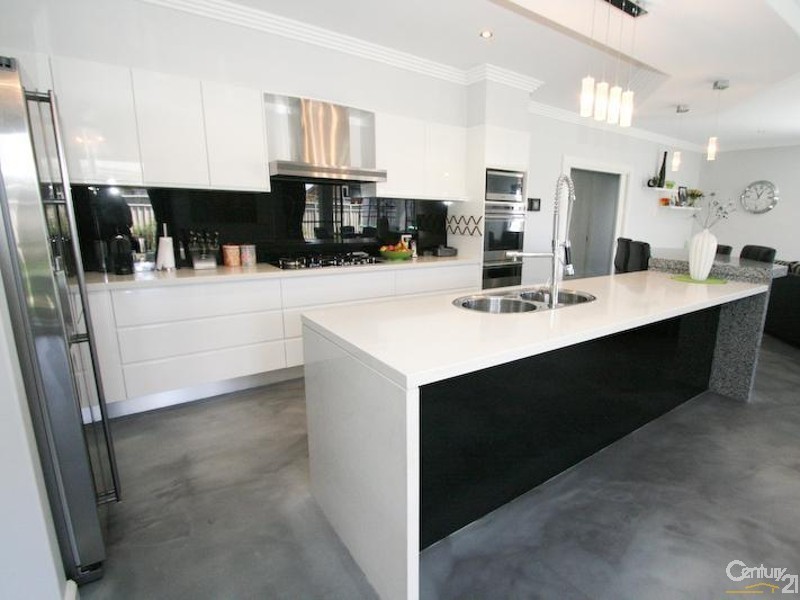 64 Carwoola Drive, Orange NSW 2800