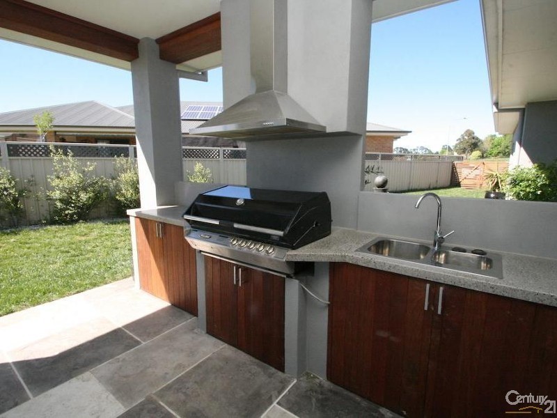 64 Carwoola Drive, Orange NSW 2800