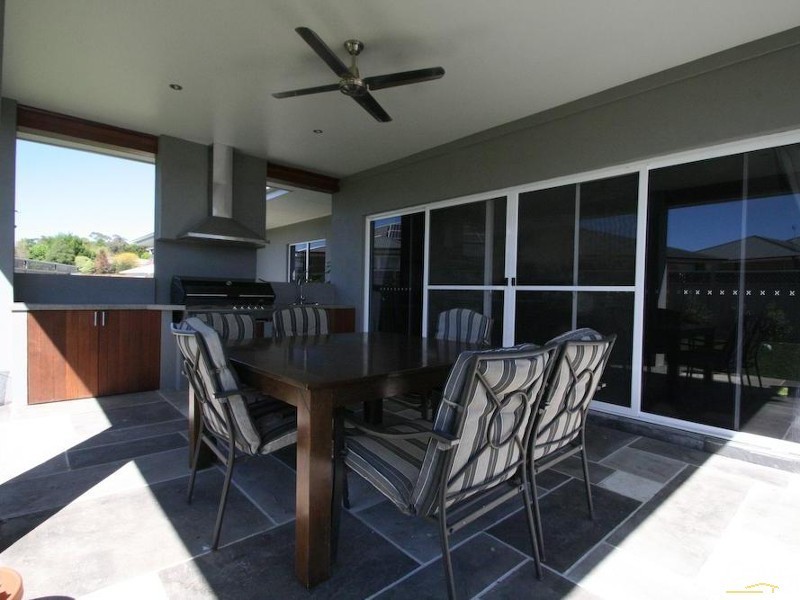 64 Carwoola Drive, Orange NSW 2800