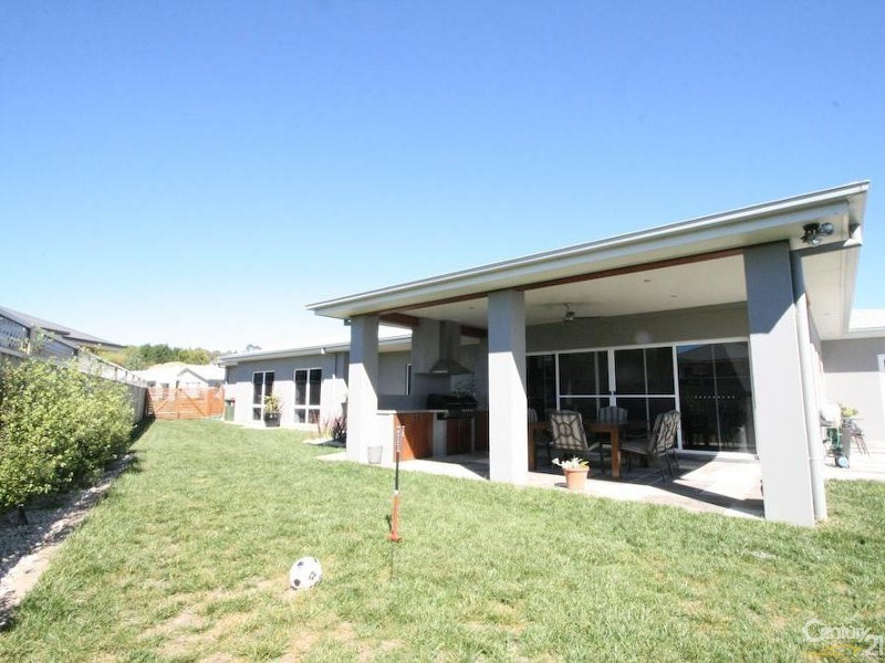 64 Carwoola Drive, Orange NSW 2800