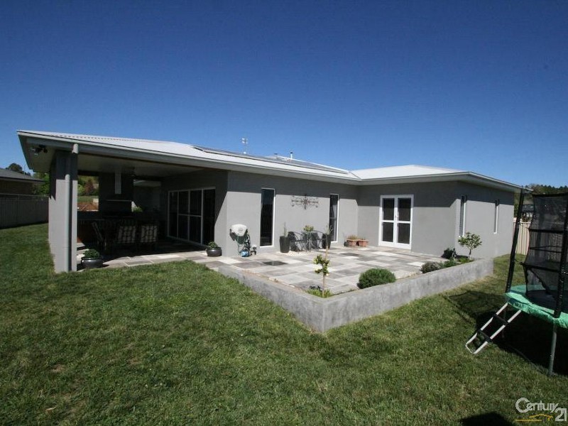 64 Carwoola Drive, Orange NSW 2800