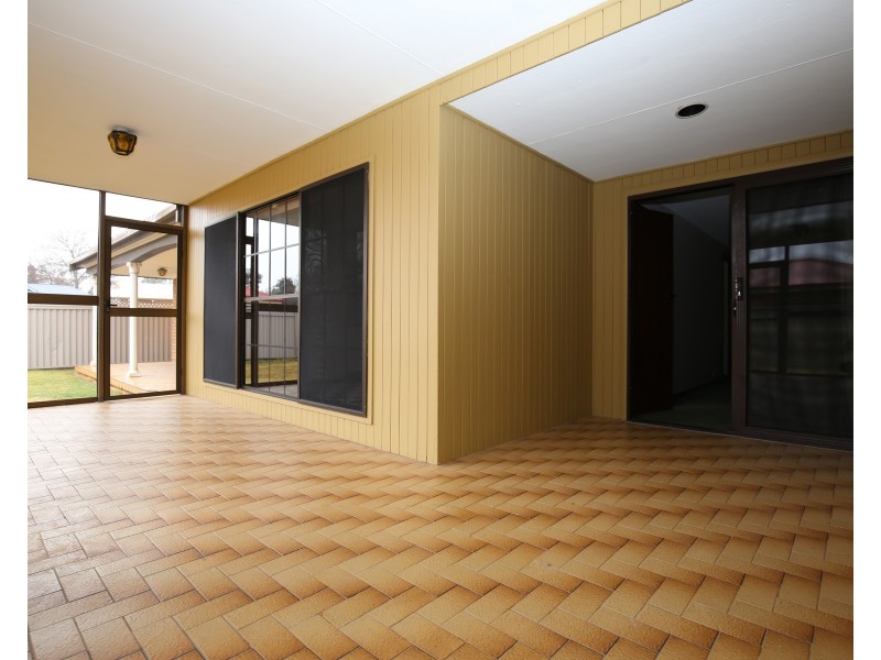 183 Dalton St, Orange NSW 2800