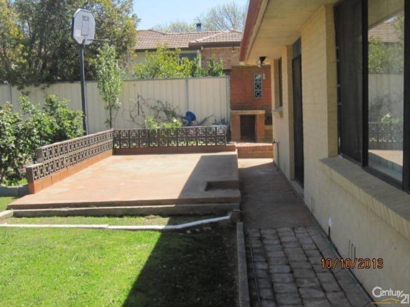140 Matthews Avenue, Orange NSW 2800