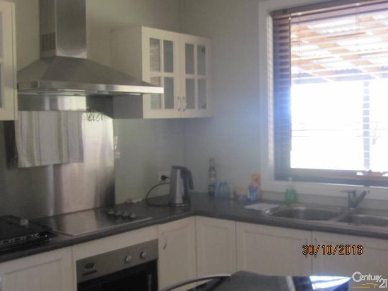 234 Callan Rd, Orange NSW 2800