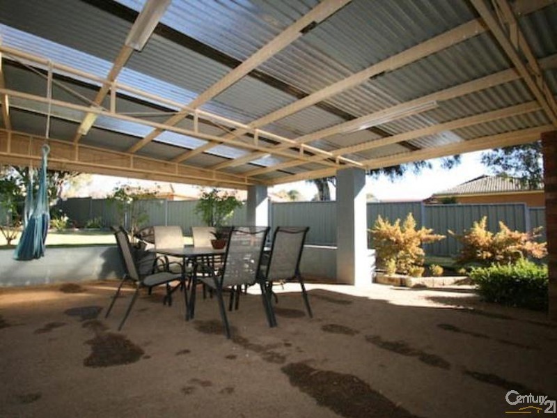 4 Blackman Close, Orange NSW 2800