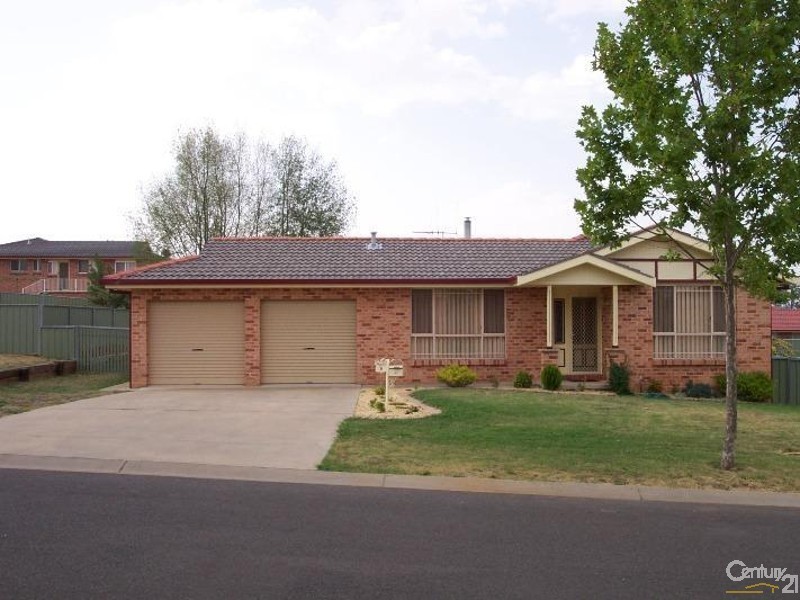 9 Agland Crescent, Orange NSW 2800