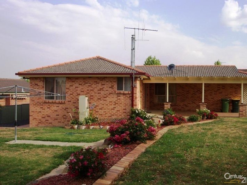 9 Agland Crescent, Orange NSW 2800