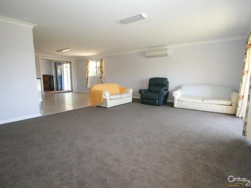 Spring Hill NSW 2800