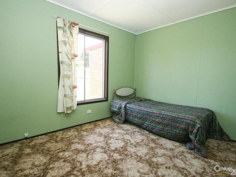 Spring Hill NSW 2800