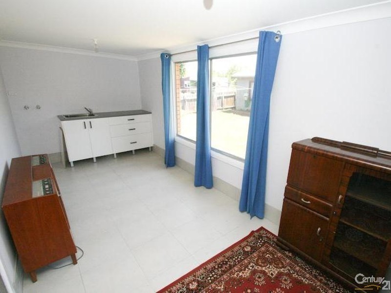 Spring Hill NSW 2800