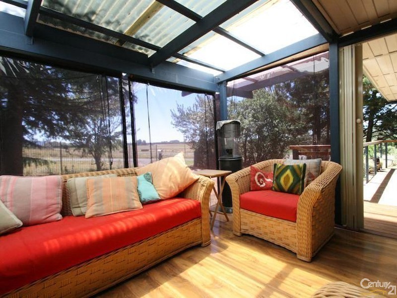 Spring Hill NSW 2800