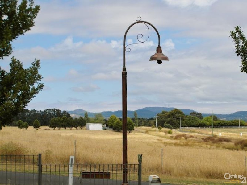 Spring Hill NSW 2800