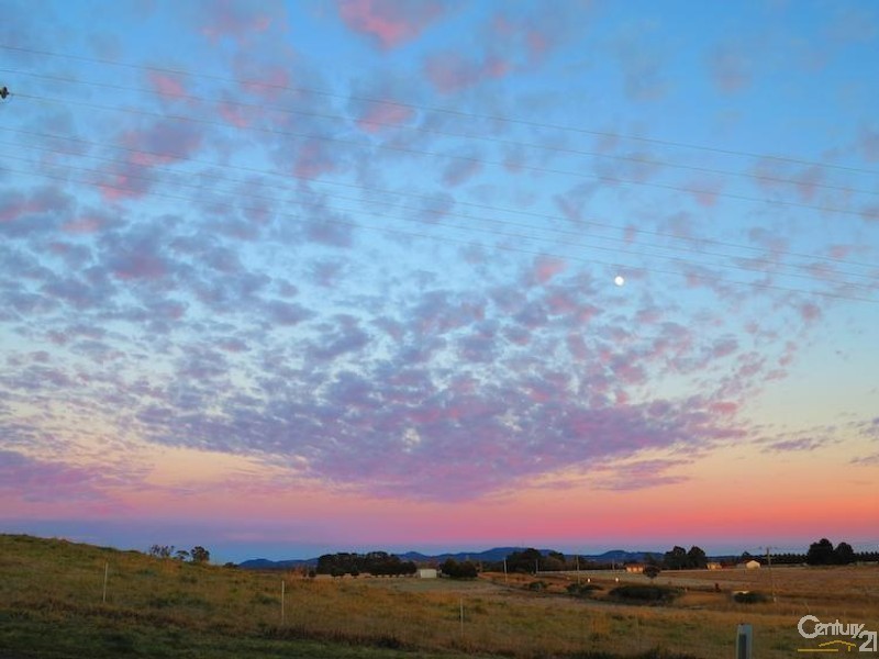 Spring Hill NSW 2800