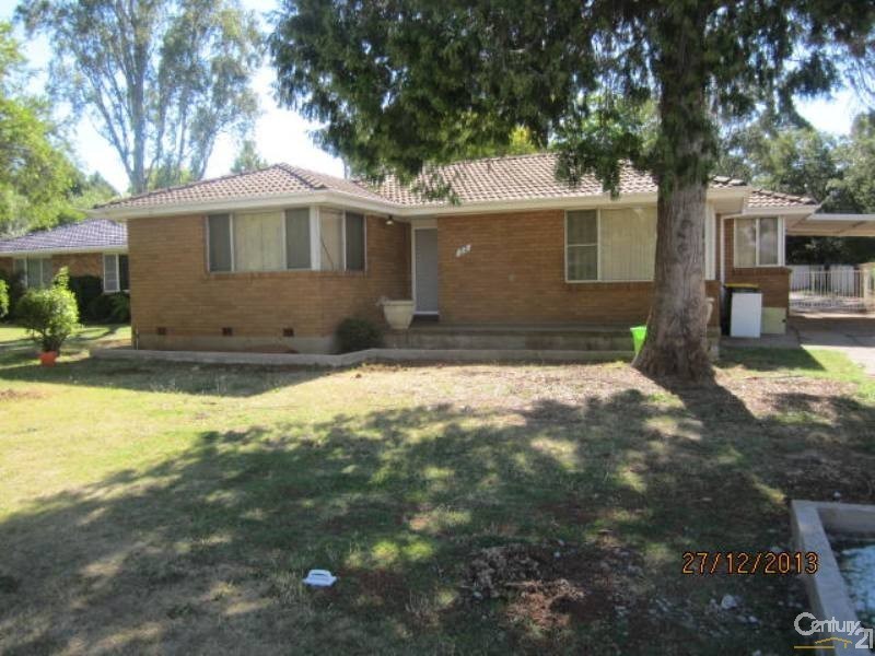 32 Lawson Crescent, Orange NSW 2800