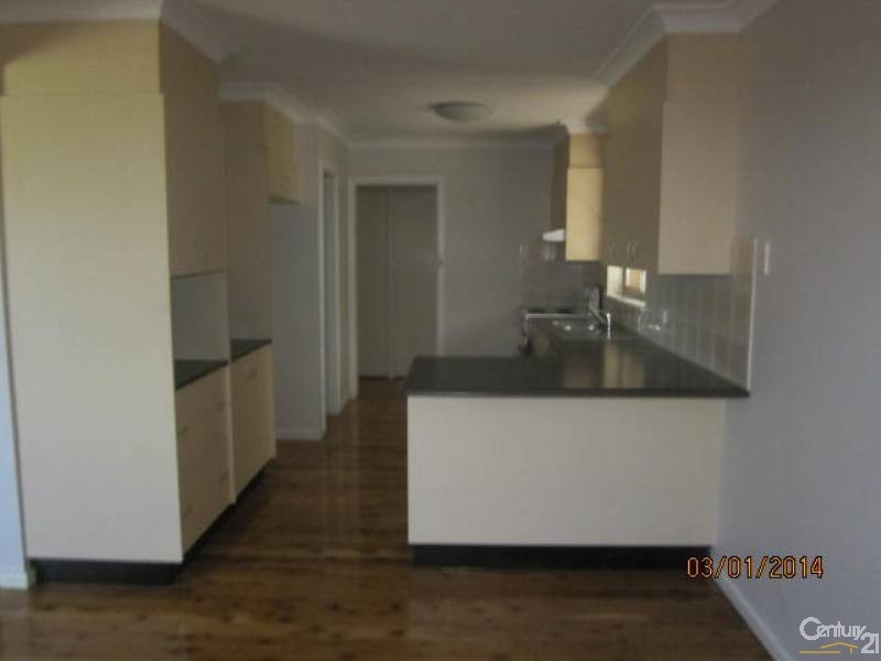32 Lawson Crescent, Orange NSW 2800