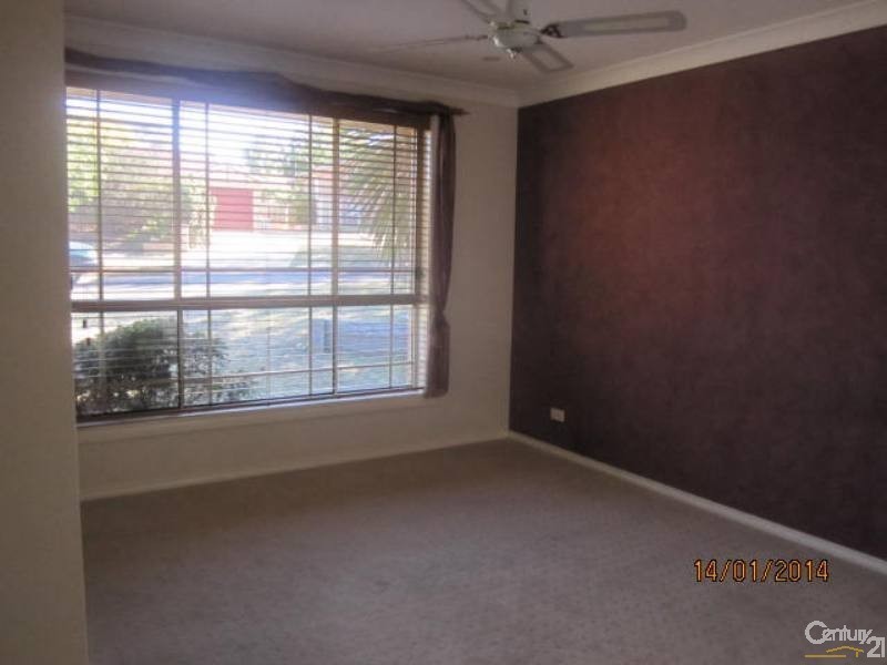 15 Agland Crescent, Orange NSW 2800