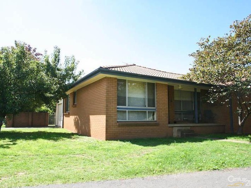 1/96  AUTUMN STREET, Orange NSW 2800