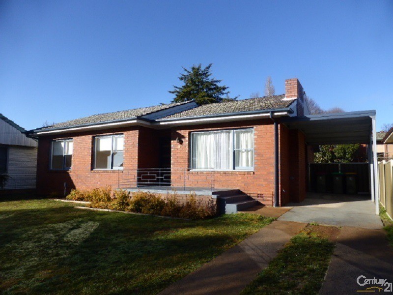 25 Racecourse Road, Orange NSW 2800