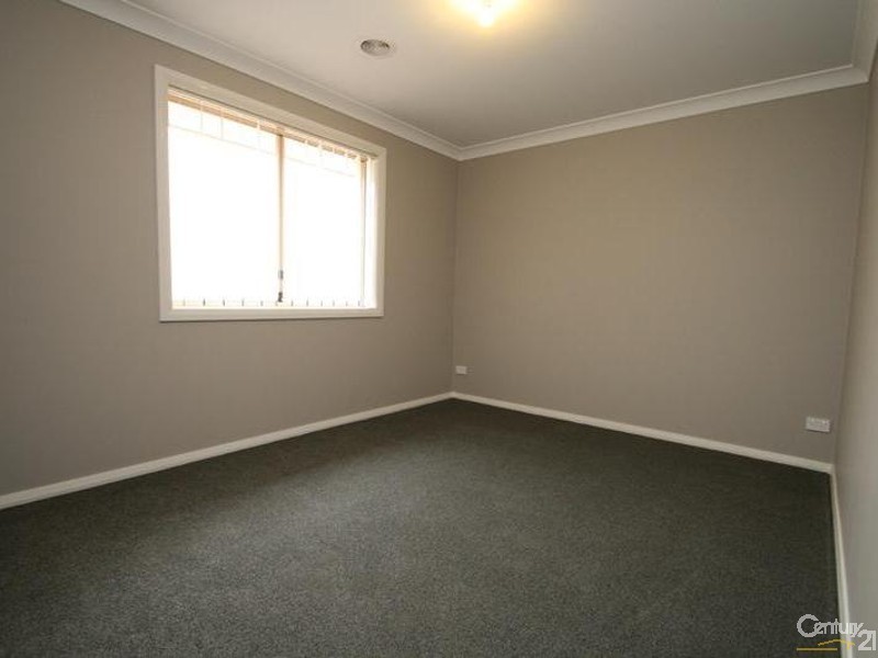 3 Downey Crescent, Orange NSW 2800