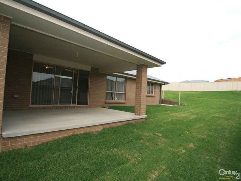 3 Downey Crescent, Orange NSW 2800