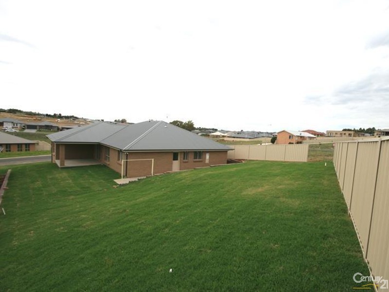 3 Downey Crescent, Orange NSW 2800