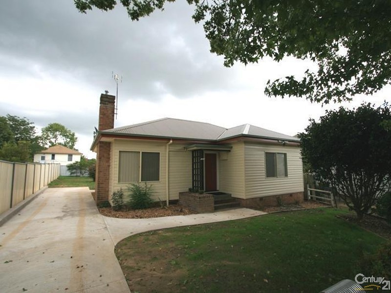 37 Tobruk Crescent, Orange NSW 2800