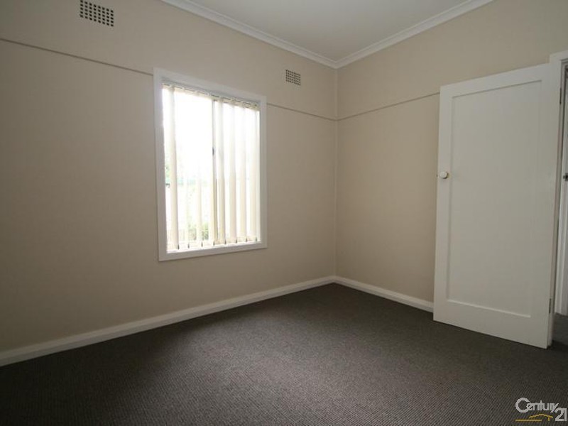 37 Tobruk Crescent, Orange NSW 2800