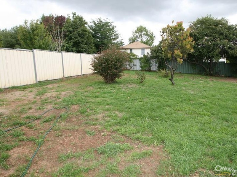 37 Tobruk Crescent, Orange NSW 2800