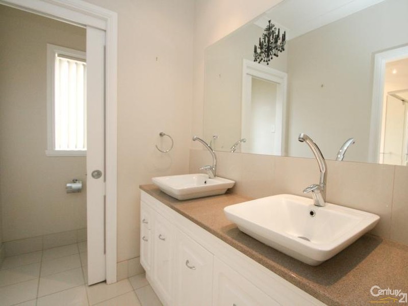 3 Jade, Orange NSW 2800