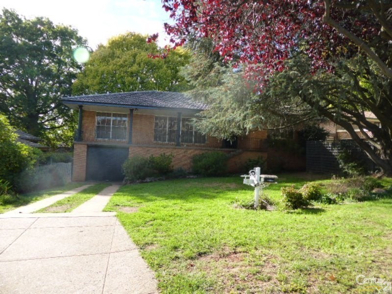 6 Maple Avenue, Orange NSW 2800