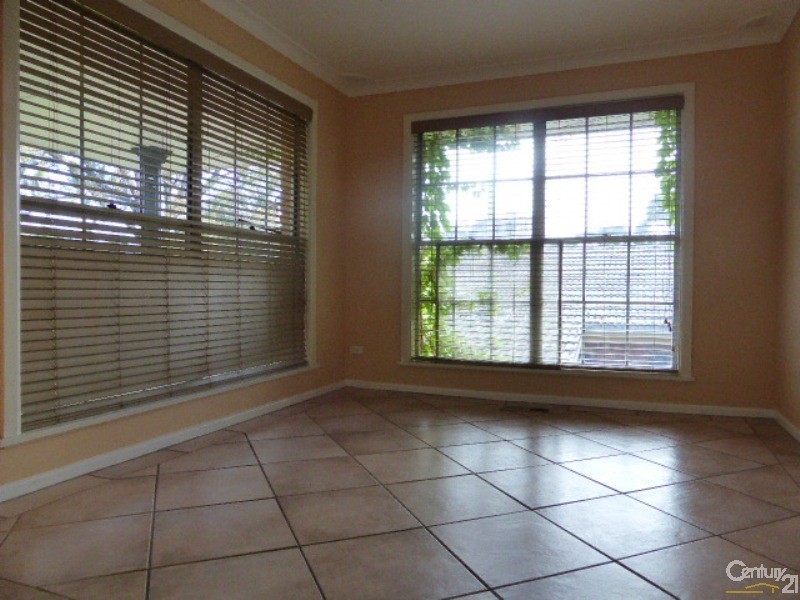 6 Maple Avenue, Orange NSW 2800