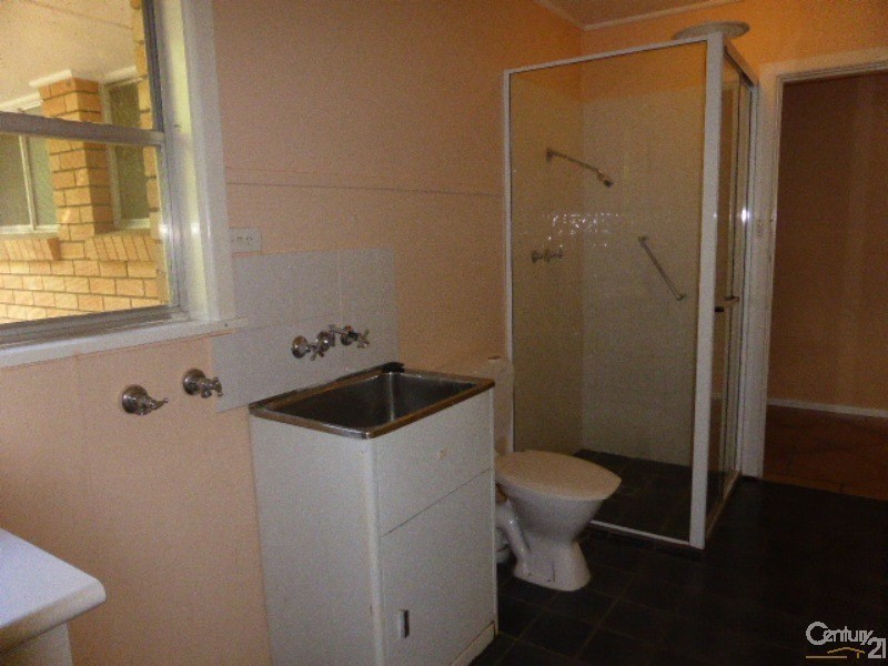6 Maple Avenue, Orange NSW 2800
