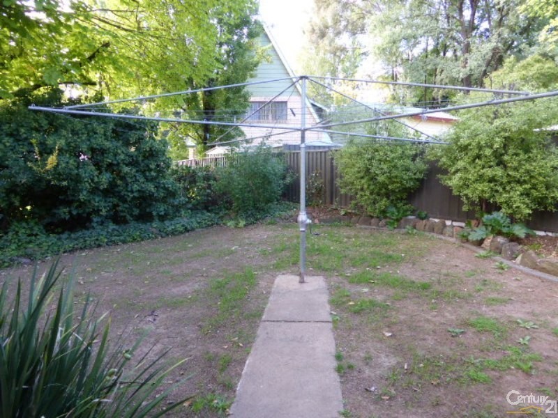 6 Maple Avenue, Orange NSW 2800