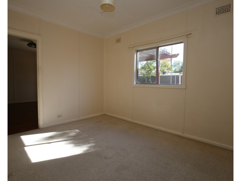 21 Maxwell Avenue, Orange NSW 2800